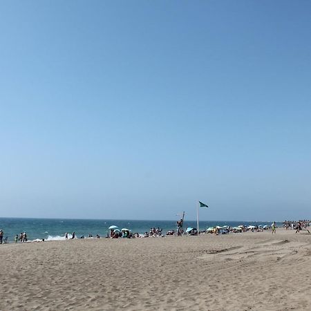 Frente Al Mar Apartment Malaga Exterior photo