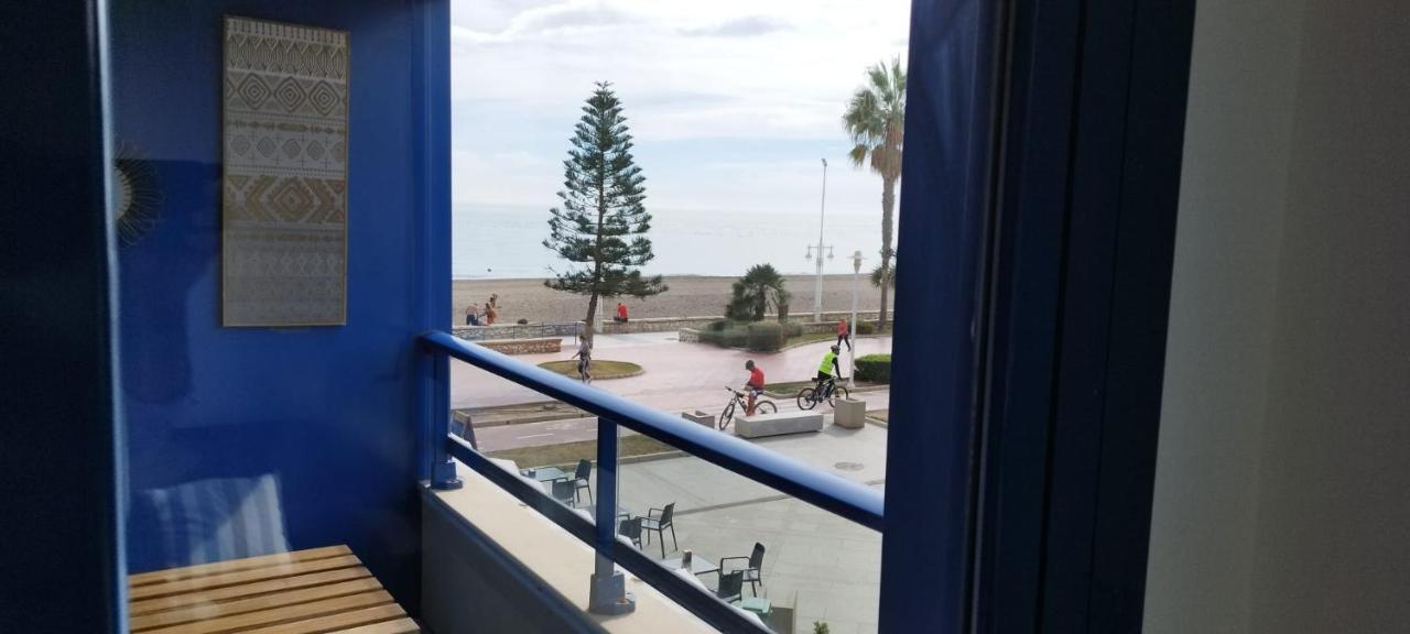 Frente Al Mar Apartment Malaga Exterior photo